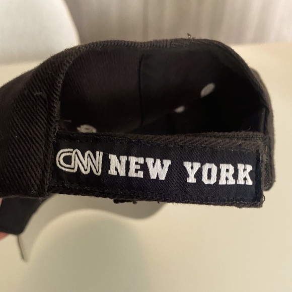 CNN New York baseball cap - Picture 2 of 3